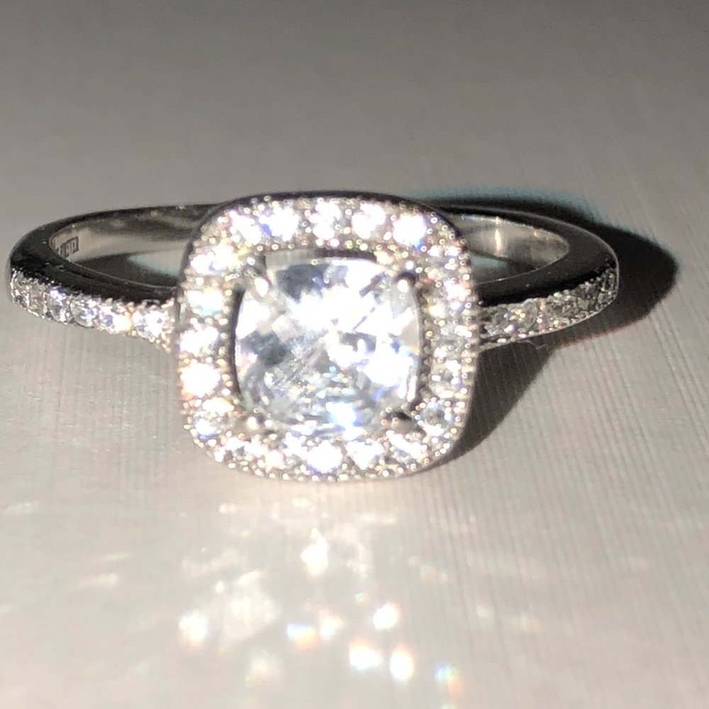 Sparkling Sterling Silver CZ Ring Size 8